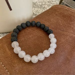 White Jade and Lava Stone Beacelet